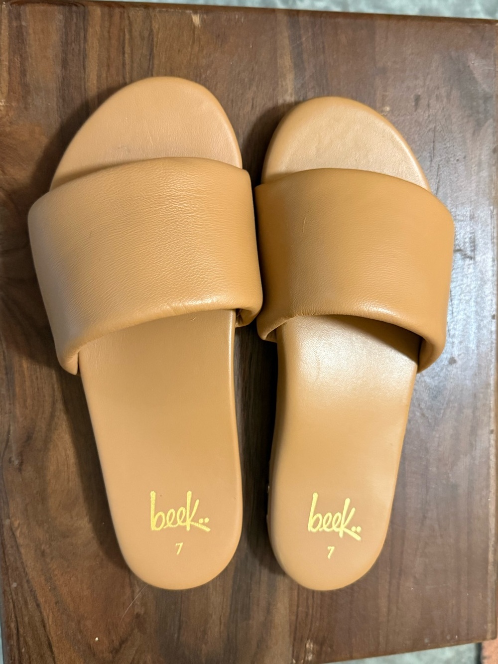 Beek Puffbird Tan Leather Slide Sandals size 7